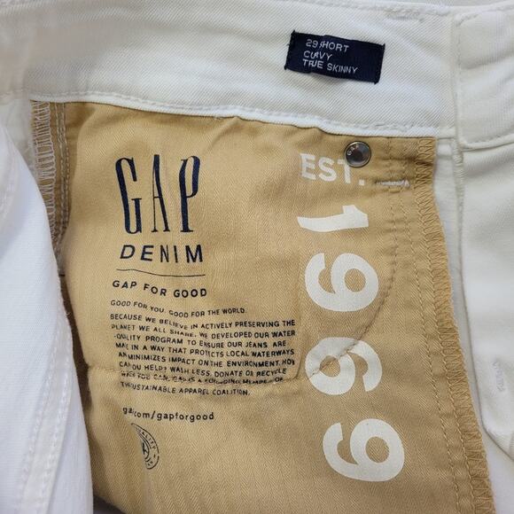 GAP Optic White Denim Curvy True Skinny Jeans Vacation size 29/8 Short - Picture 10 of 15